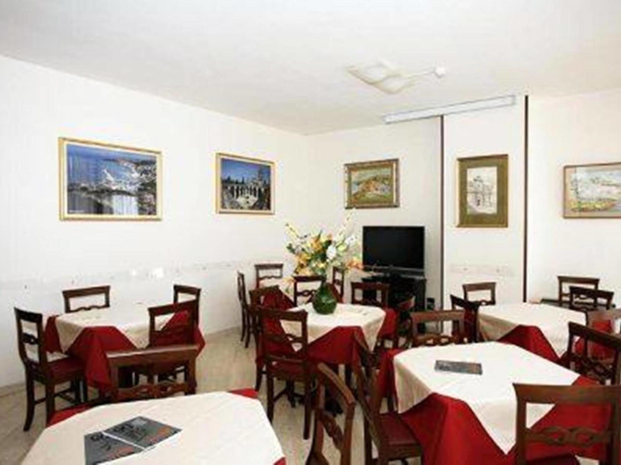Hotel Casa Pastor Bonus Lecce Exterior foto